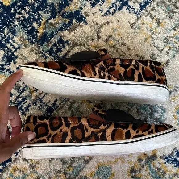 🐆 Kate Spade Calf Fur Leopard/ Cheetah Sneaker Flats - Picture 2 of 9